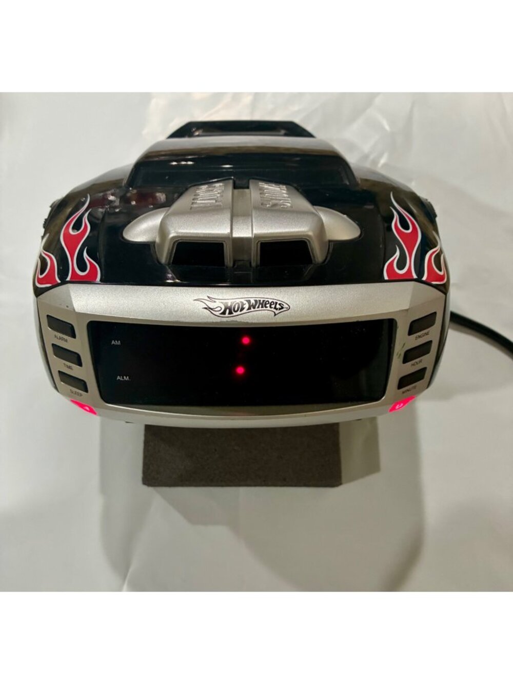 Hot Wheels HW8000 AM/FM Alarm Clock Radio Black Flame Design 2008